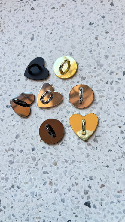 Sticky hooks