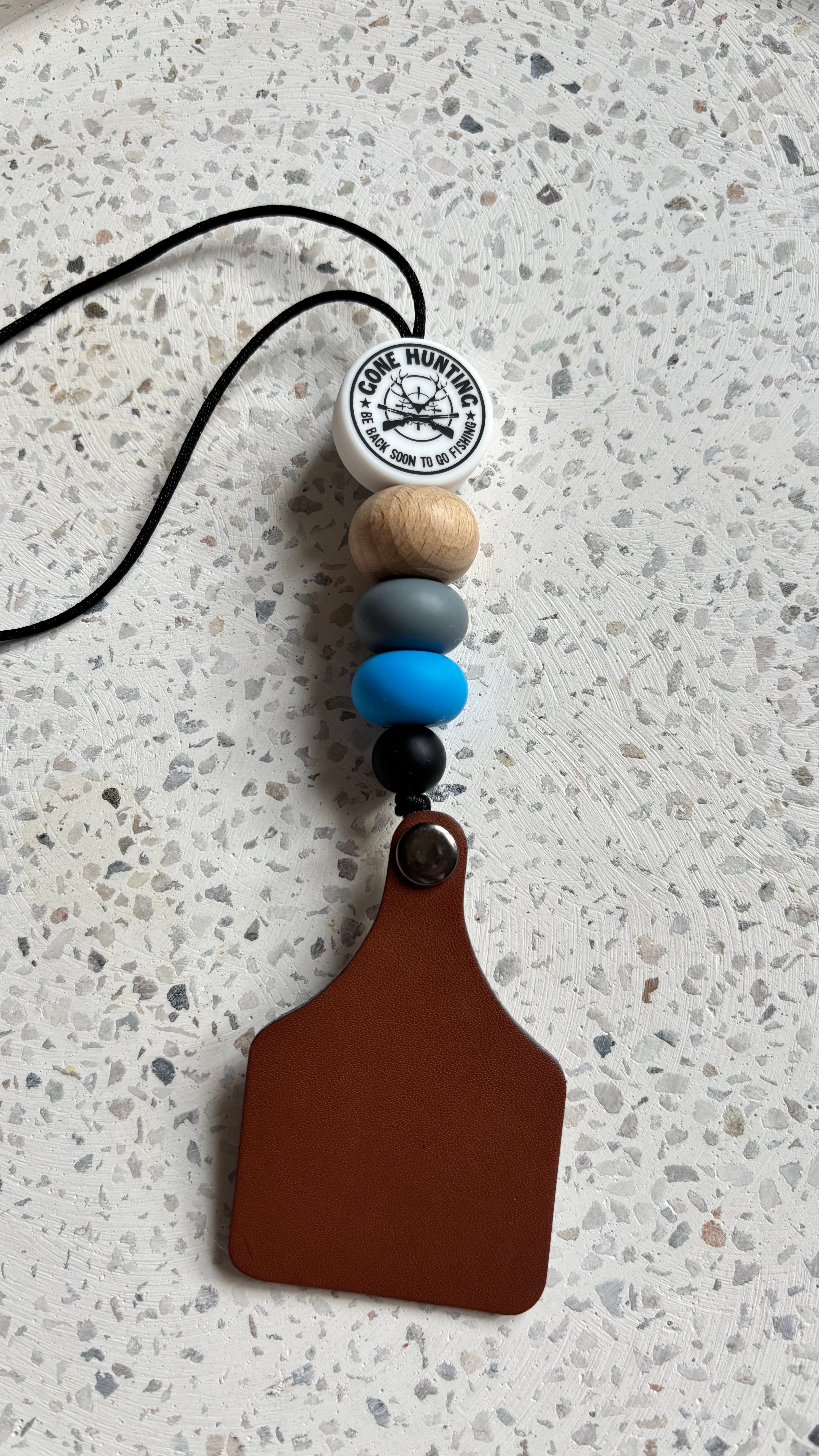 Gone hunting keychain + car mirror accessories