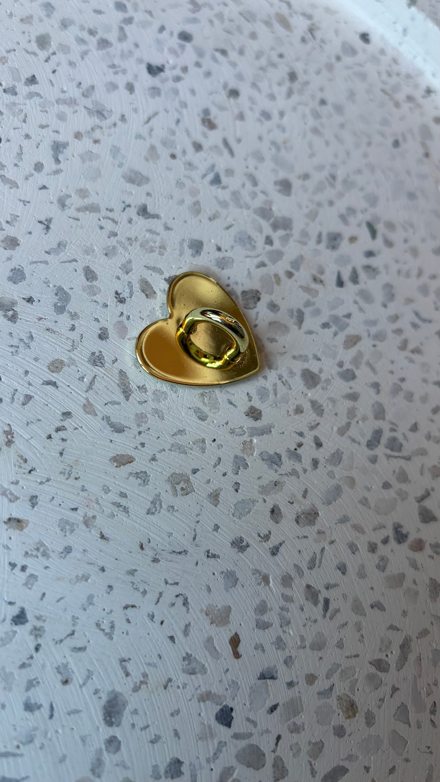 Sticky hooks