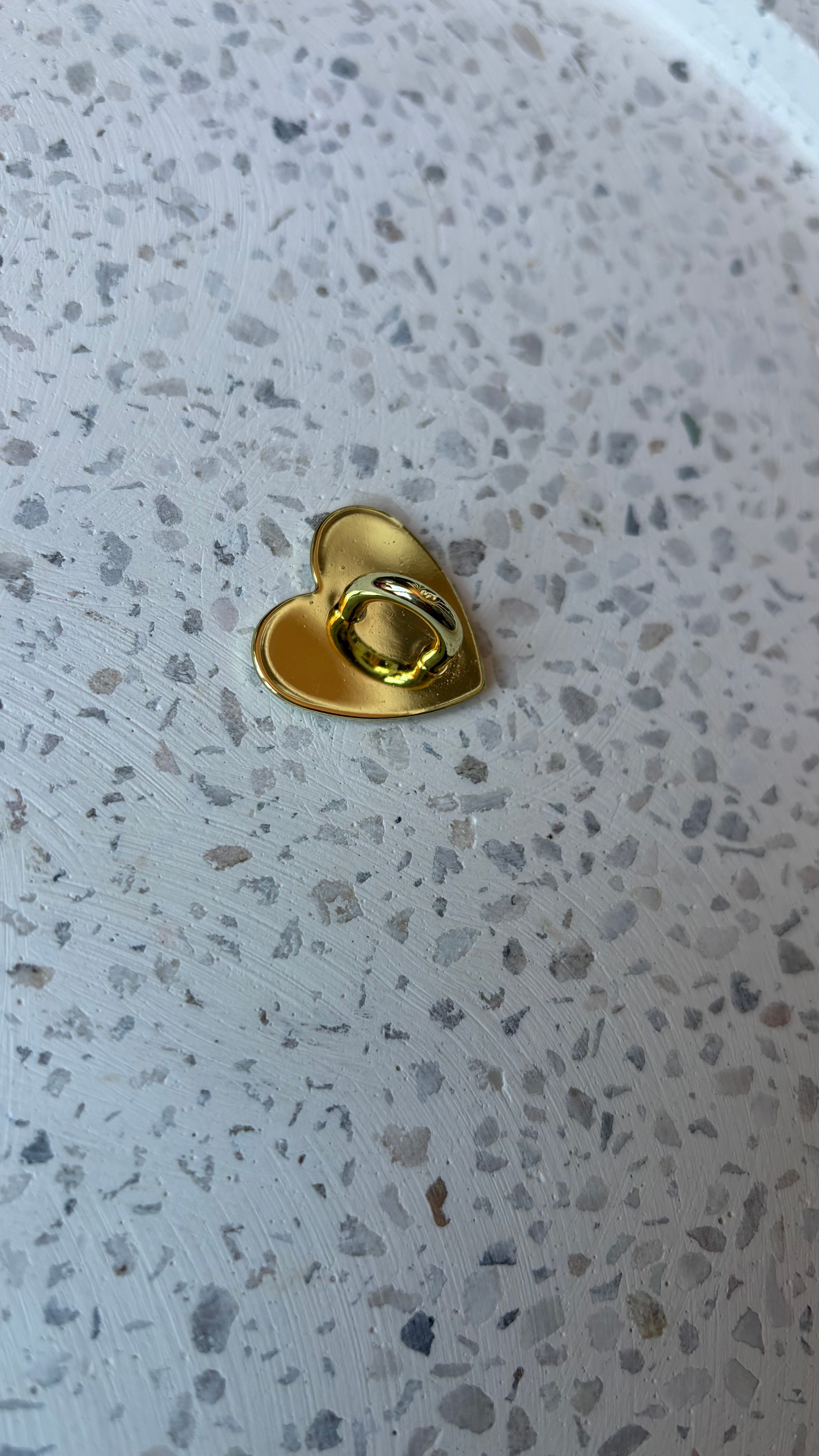 Sticky hooks