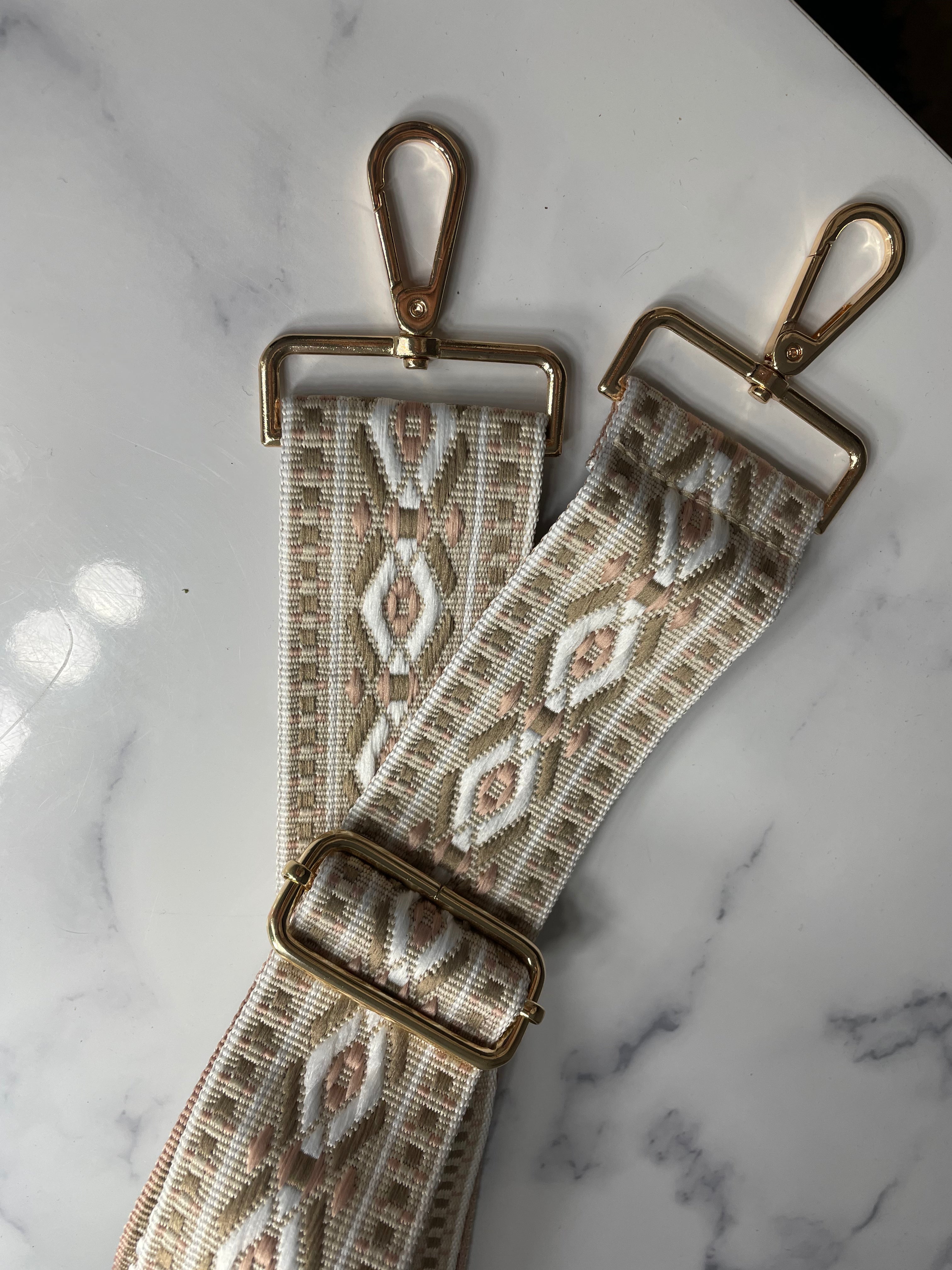 Pattern straps